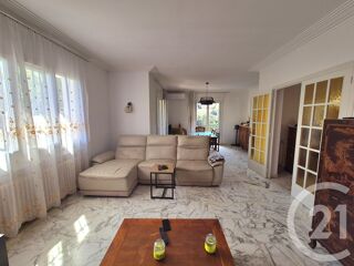 Maison 6 pièces 235 m² · à Perpignan · 235 m² · 329 000 €