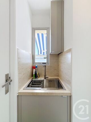  Appartement à louer 1 pièce 21 m²