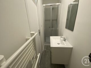  Appartement à louer 1 pièce 73 m²