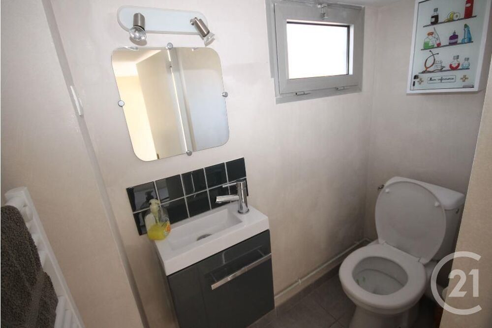 location Appartement - 3 pièce(s) - 74 m² Saint-Jean-de-la-Ruelle (45140)