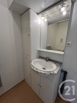  Appartement à louer 2 pièces 30 m²