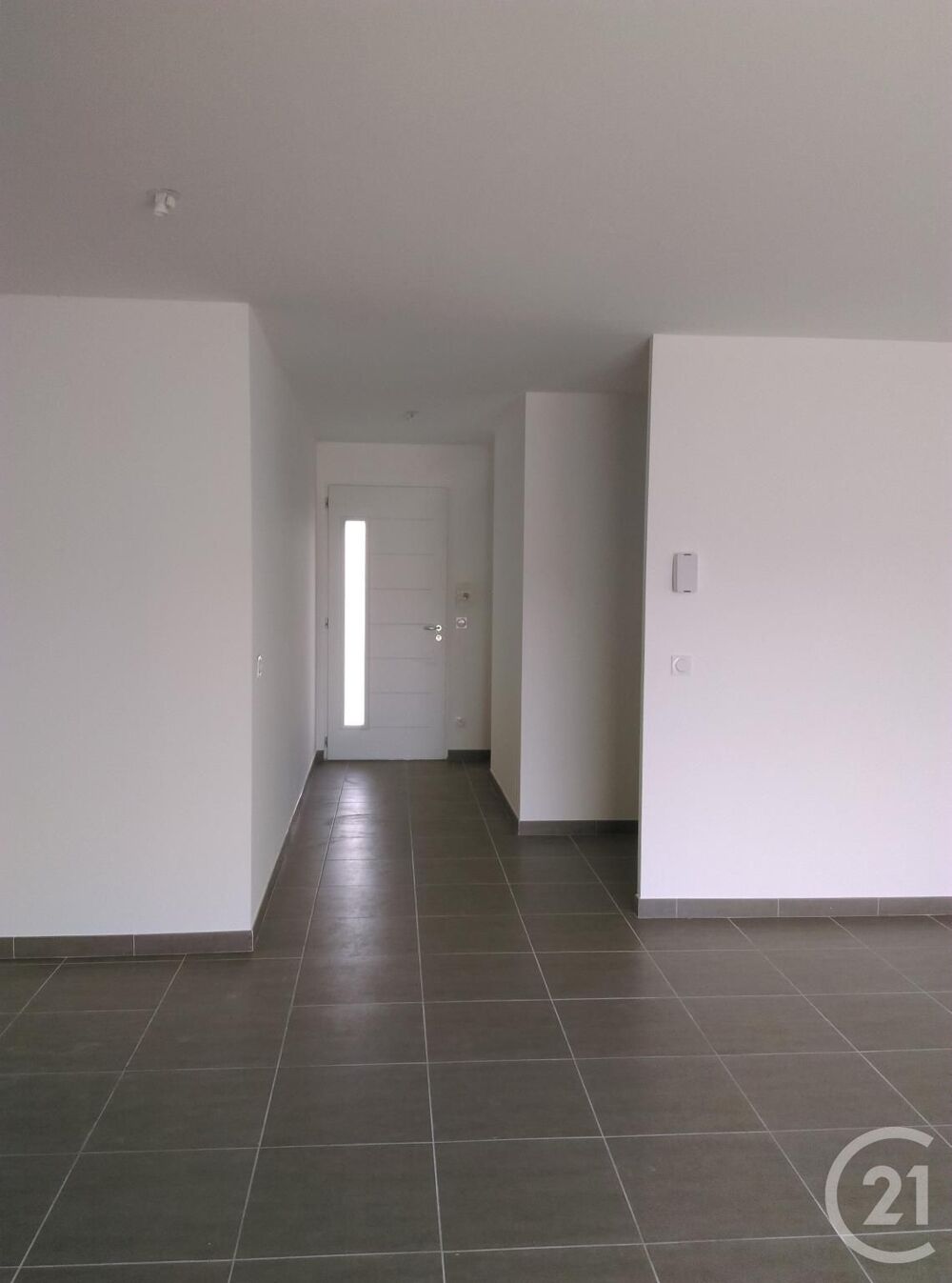 location Maison - 4 pièce(s) - 101 m² Villegailhenc (11600)