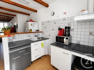  Appartement à louer 3 pièces 80 m²