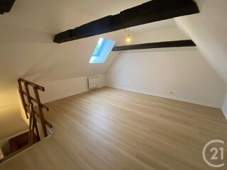  Appartement à louer 3 pièces 55 m²