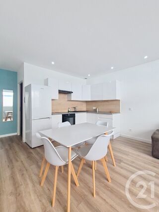  Appartement à louer 2 pièces 51 m²