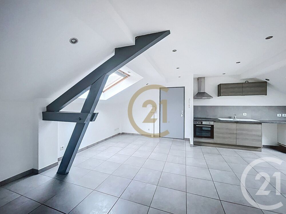 location Appartement - 2 pièce(s) - 43 m² Seloncourt (25230)