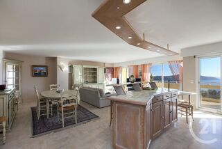  Appartement � louer 4 pi�ces 130 m�