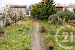  Maison � vendre 8 pi�ces 246 m�