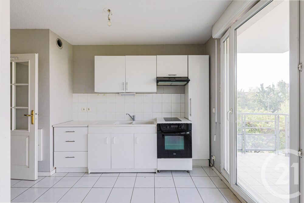 vente Appartement - 2 pièce(s) - 48 m² Saint-Martin-d'Hères (38400)