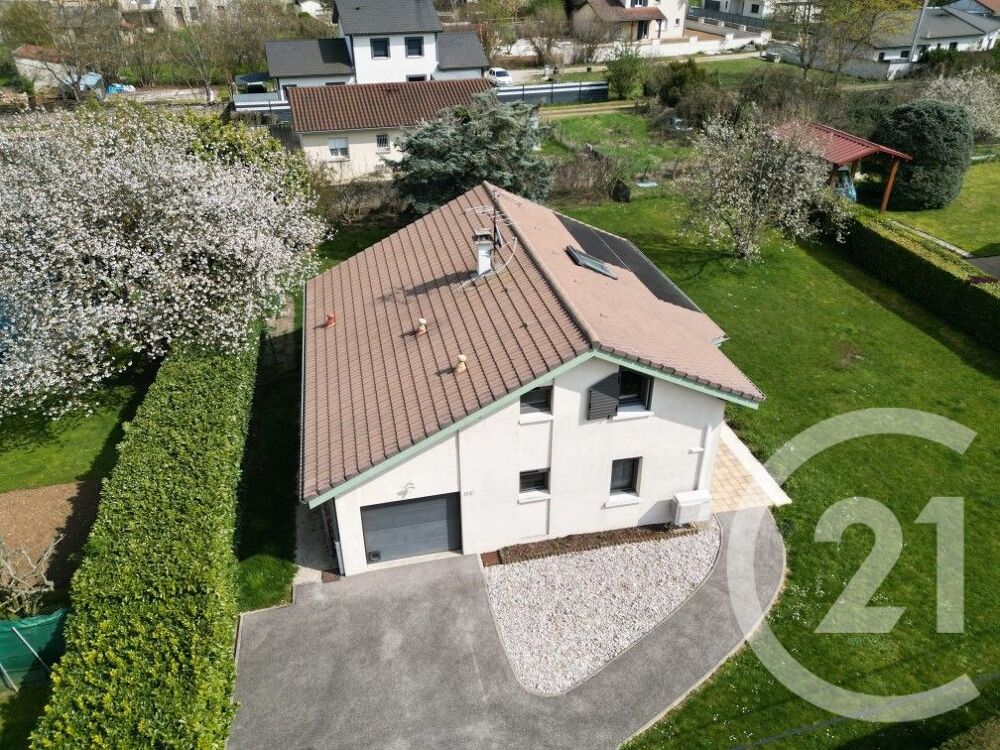 Nichée au c½ur d'Ambutrix, cette maison de plus de 95m² ....