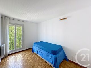  Appartement à louer 3 pièces 61 m²