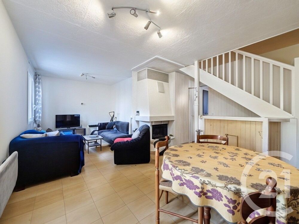 VENISSIEUX SECTEUR CHARREARD - 4 CHAMBRES - CALME - RESI....