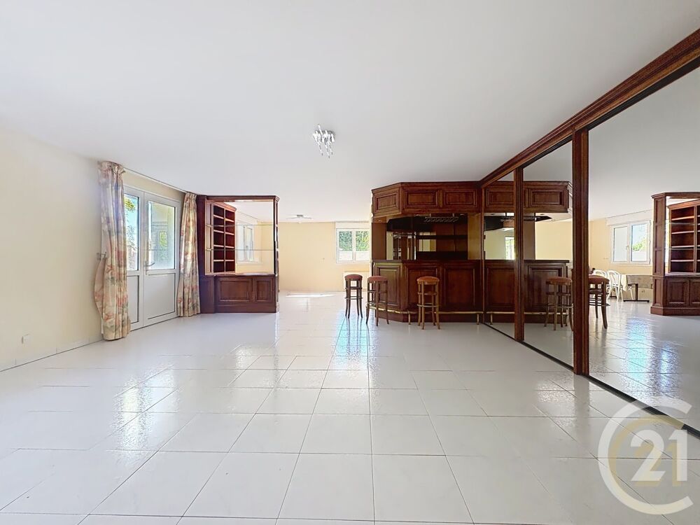 Maison 6 pièces 255 m² · à Moret Loing Et Orvanne · 255 m² · 480 000 €