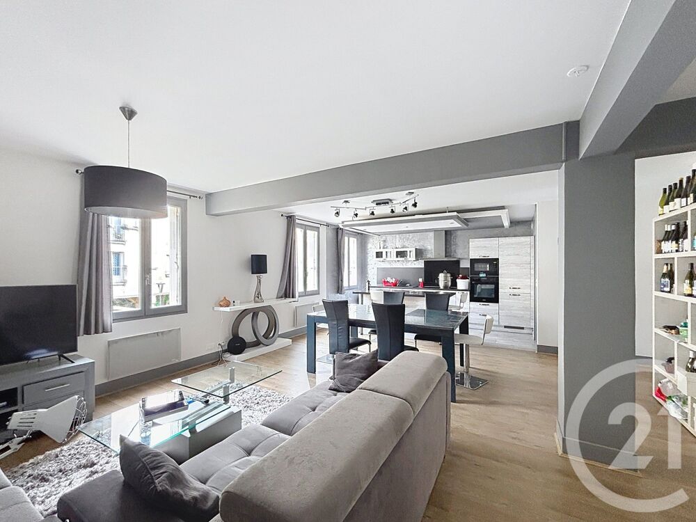 A Bar sur Aube : Appartement situé au 1er étage d'un imm....