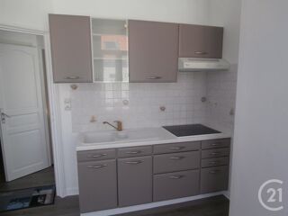  Appartement à louer 3 pièces 60 m²