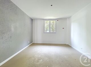  Maison à vendre 4 pièces 330 m²