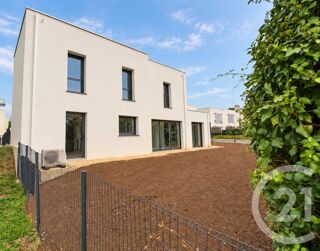 Maison 5 pièces 135 m² · à Saint-Avé · 135 m² · 499 200 €