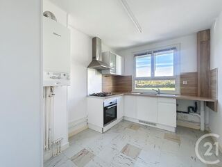  Appartement à louer 3 pièces 78 m²