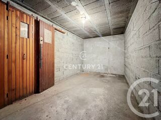  Parking / Garage à louer 12 m²