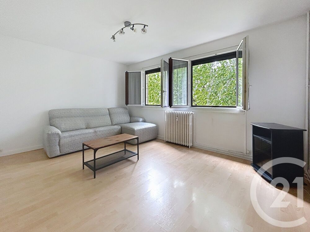 location Appartement - 3 pièce(s) - 61 m² Fontainebleau (77300)