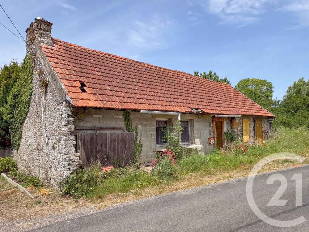 Découvrez ce beau terrain arboré situé dans un environn....