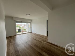  Appartement à louer 3 pièces 91 m²