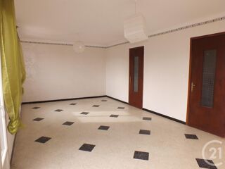  Maison � louer 3 pi�ces 240 m�