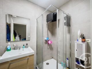  Appartement à louer 2 pièces 46 m²