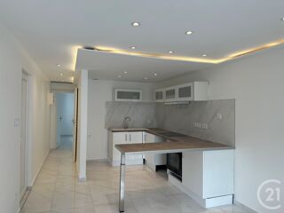  Appartement à louer 3 pièces 46 m²