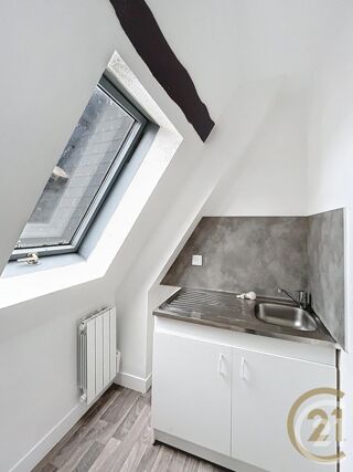  Appartement à louer 1 pièce 19 m²