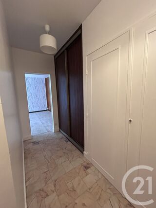 Appartement à louer 1 pièce 39 m²