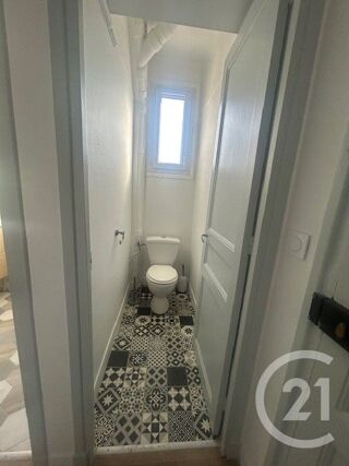 Appartement à louer 1 pièce 27 m²