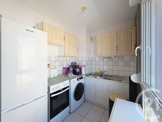  Appartement à louer 2 pièces 37 m²