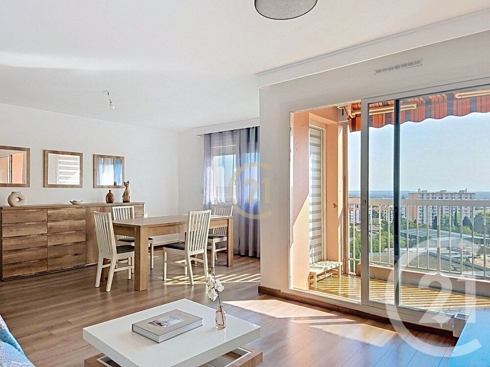 vente Appartement - 3 pièce(s) - 78 m² Salon-de-Provence (13300)
