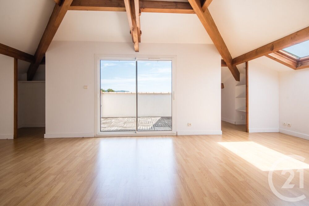 vente Maison - 8 pièce(s) - 286 m² Nice (06100)