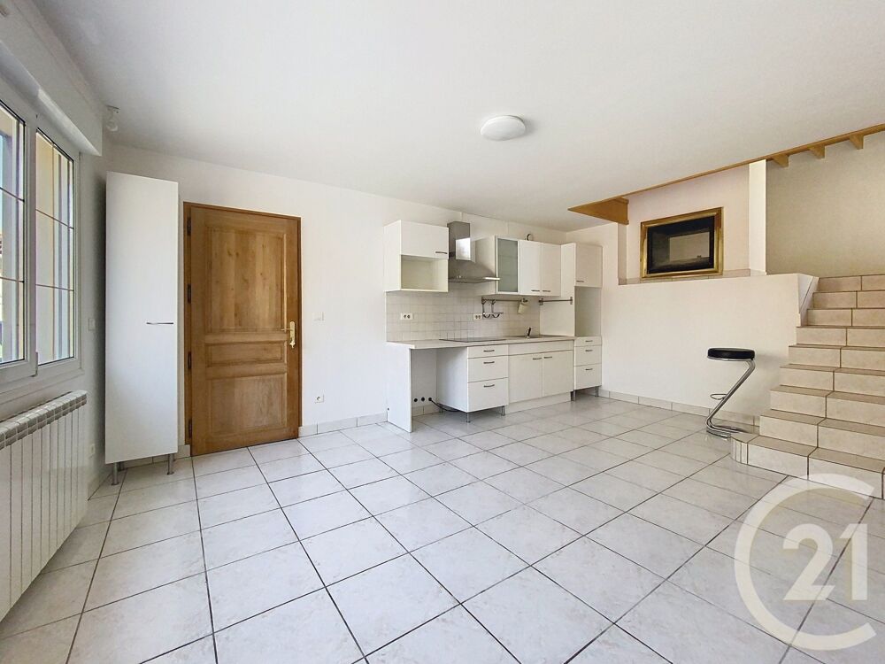location Maison - 7 pièce(s) - 154 m² Colombé-le-Sec (10200)