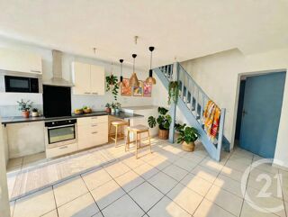  Immeuble à vendre 153 m²