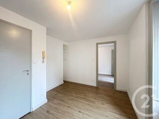 Appartement à louer 1 pièce 25 m²