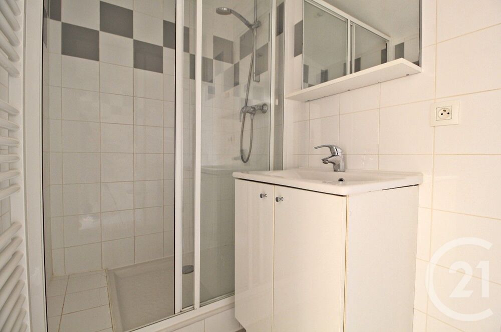 location Maison - 2 pièce(s) - 33 m² Montluel (01120)