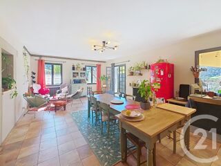  Maison � vendre 5 pi�ces 222 m�