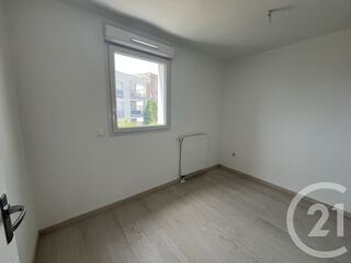  Maison à louer 4 pièces 83 m²