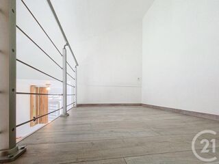  Appartement à louer 1 pièce 25 m²