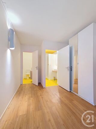  Appartement à louer 4 pièces 86 m²