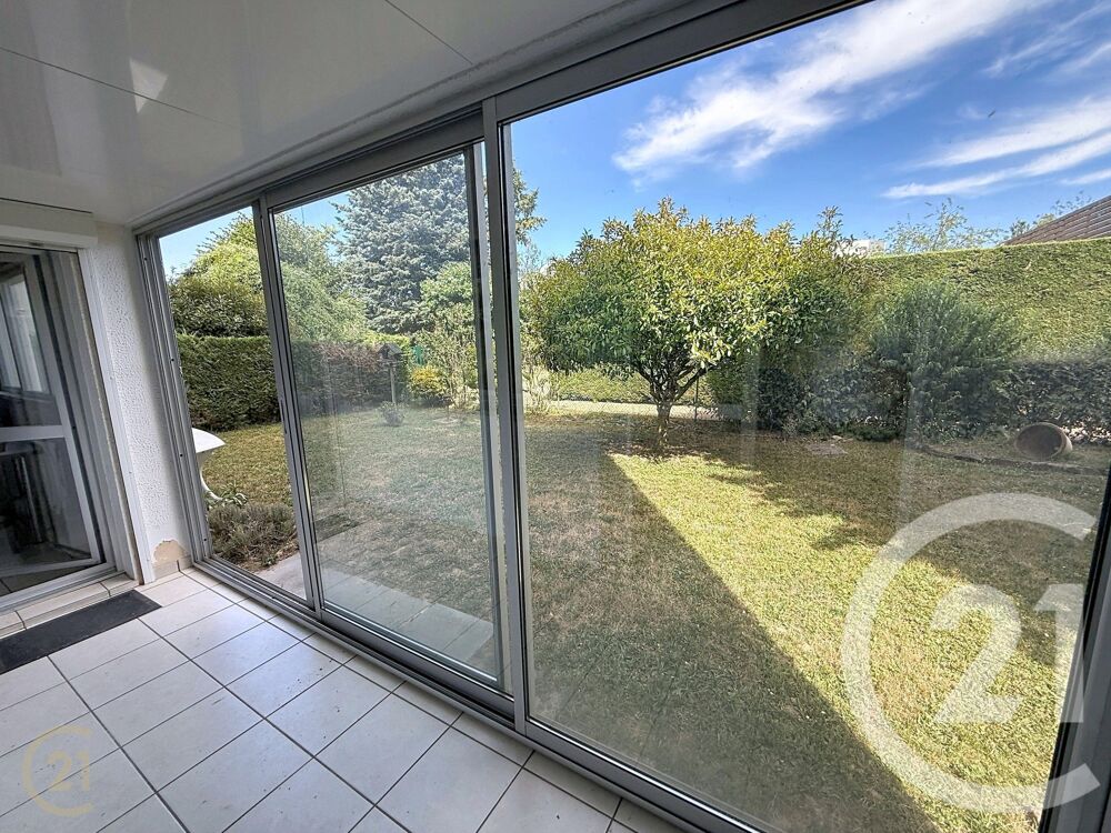 Découvrez ce bel appartement de 72 m² habitables, idéale....