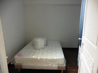  Appartement à louer 3 pièces 60 m²