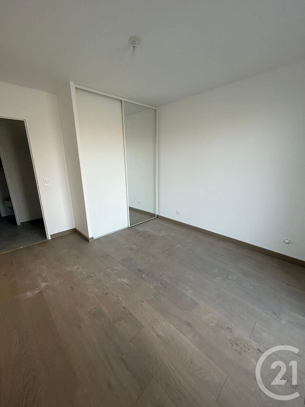 location Appartement - 3 pièce(s) - 66 m² Nemours (77140)