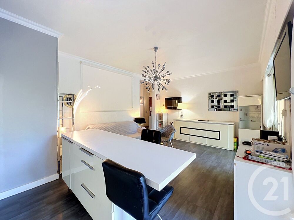 location Appartement - 1 pièce(s) - 48 m² Mandelieu-la-Napoule (06210)