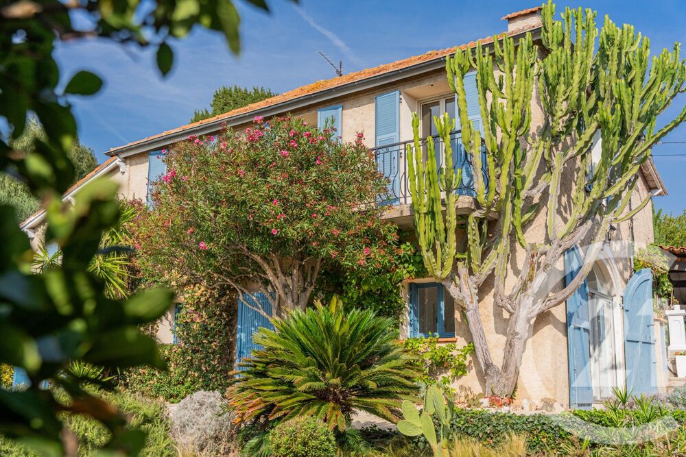 vente Maison - 6 pièce(s) - 144 m² Nice (06300)
