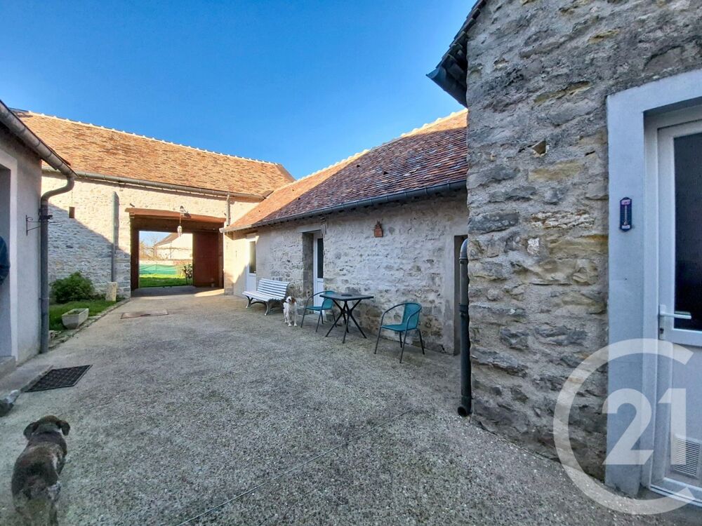location Maison - 6 pièce(s) - 129 m² Larchant (77760)
