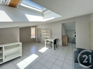  Appartement à louer 2 pièces 59 m²
